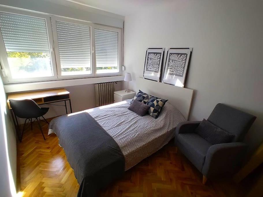 Parkwest Arena Lux Apartment