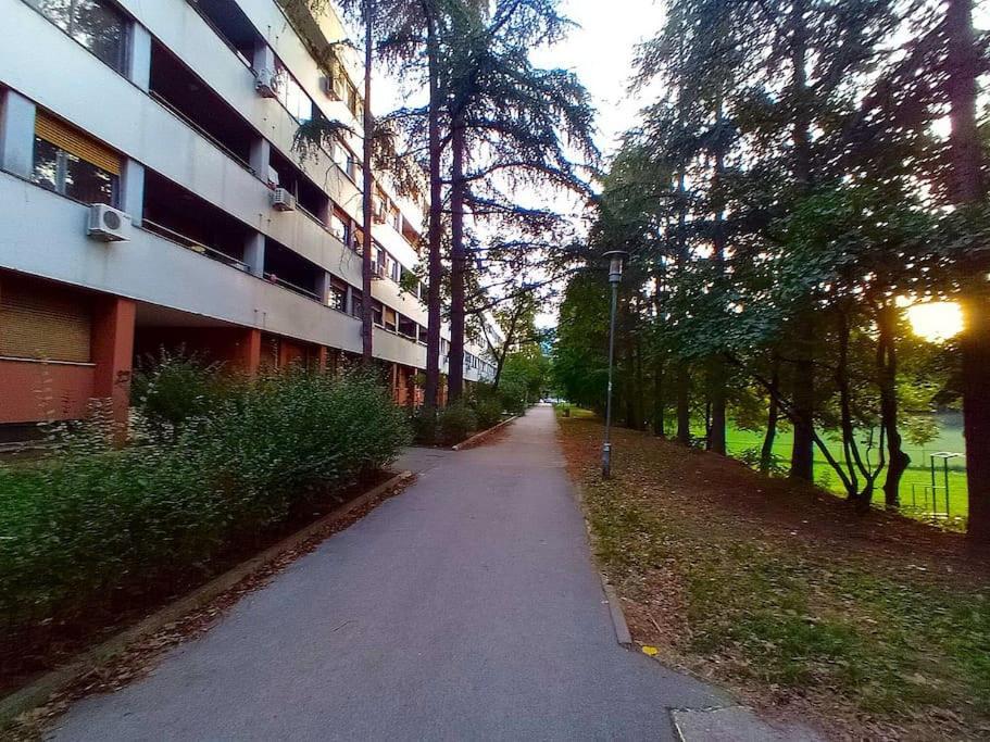Parkwest Arena Lux *