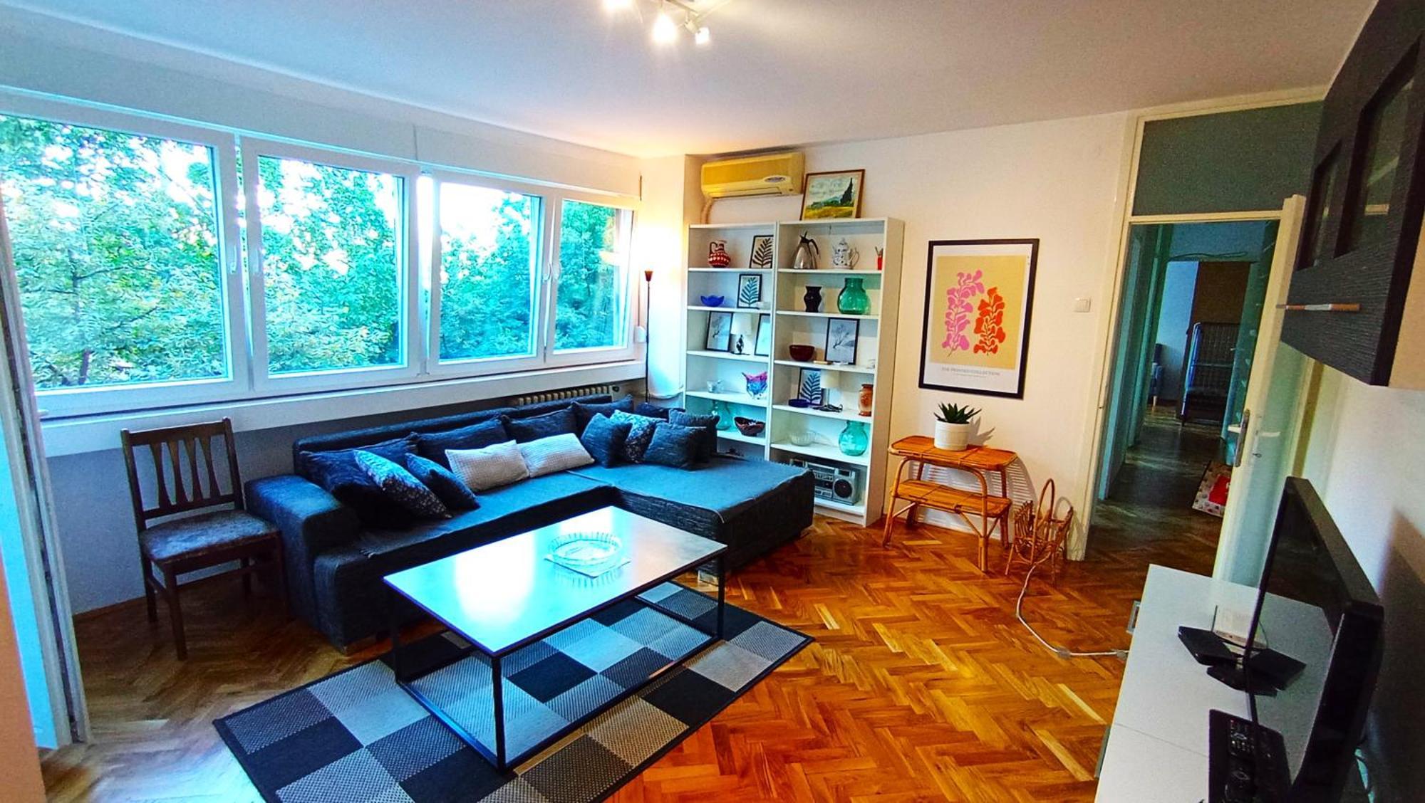 Parkwest Arena Lux Apartment *